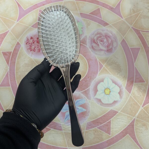 Rapunzel's hairbrush - Image 9