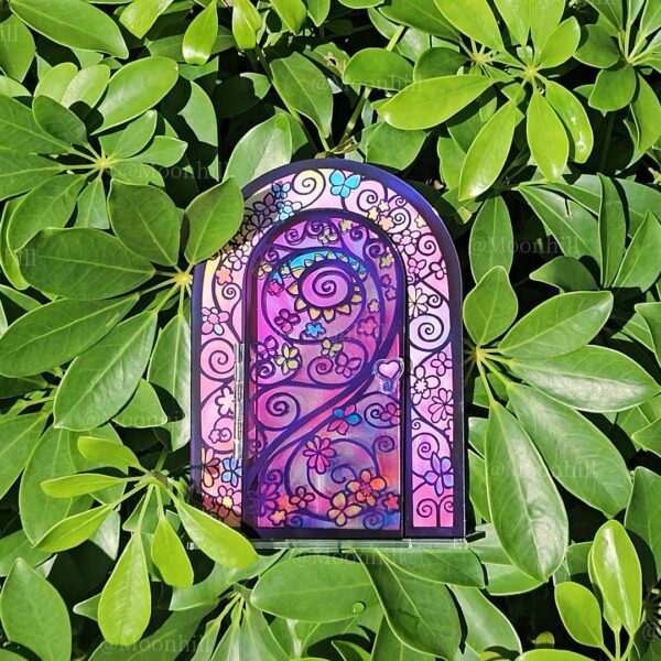 The mirror of the mysterious door opens and closes - Image 3
