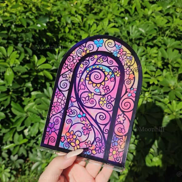 The mirror of the mysterious door opens and closes - Image 2