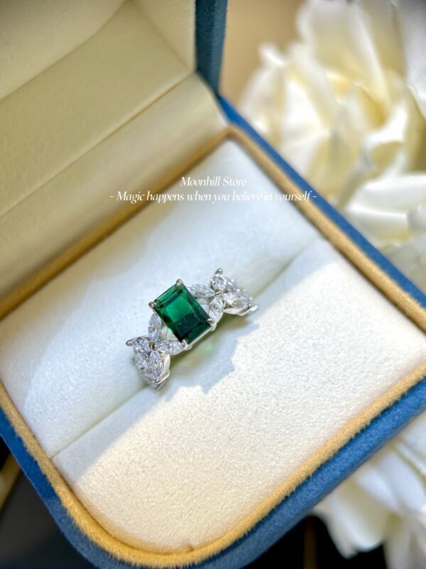 Elegant S925 Sterling Silver Marquise Butterfly Emerald Ring for Women – Colorful Gemstone Luxury Design
